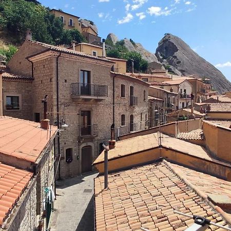 Al Cuore Del Borgo Castelmezzano Exterior foto