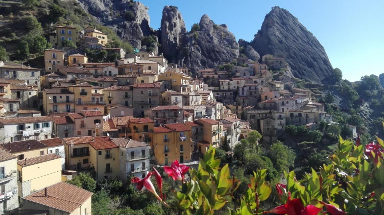 Al Cuore Del Borgo Castelmezzano Exterior foto