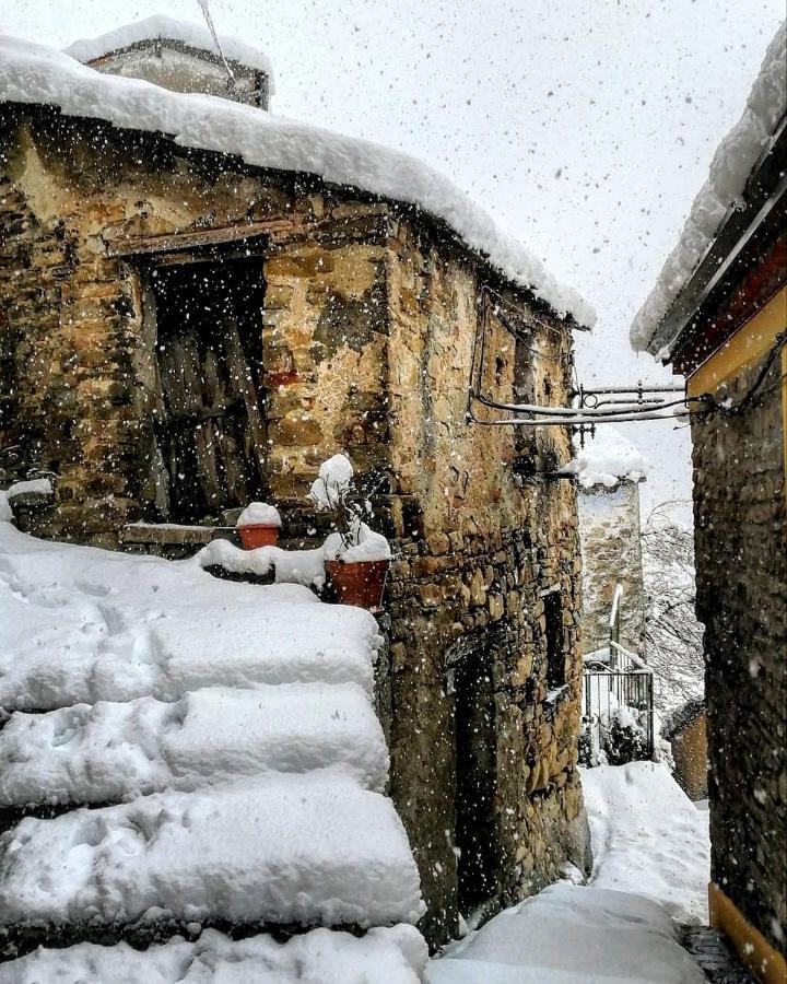 Al Cuore Del Borgo Castelmezzano Exterior foto