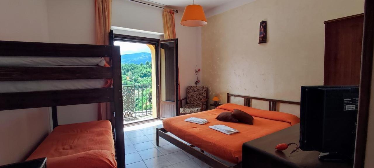 Al Cuore Del Borgo Castelmezzano Exterior foto