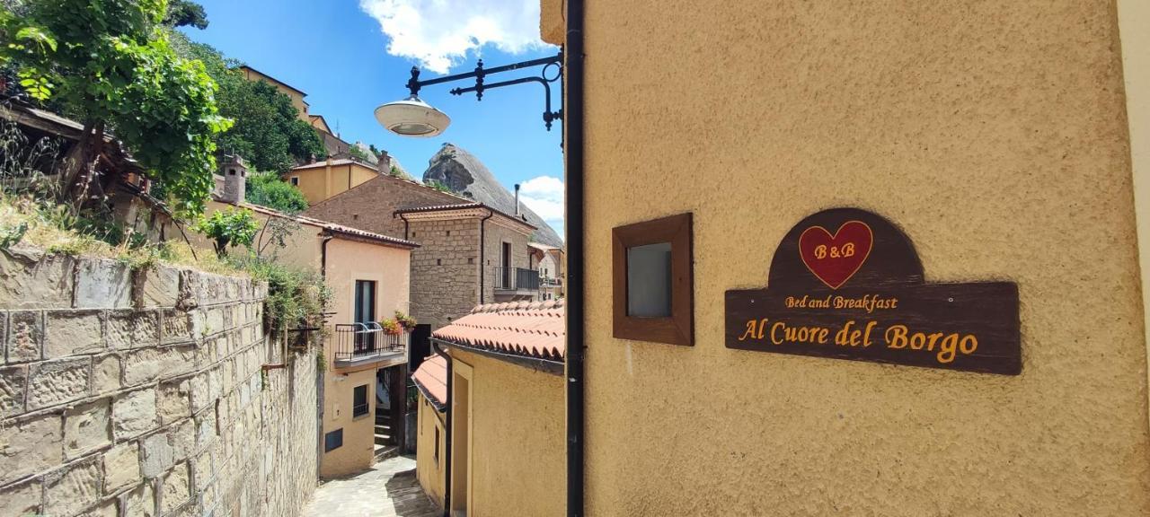 Al Cuore Del Borgo Castelmezzano Exterior foto