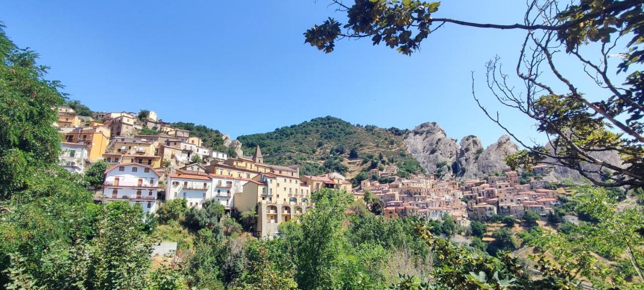 Al Cuore Del Borgo Castelmezzano Exterior foto