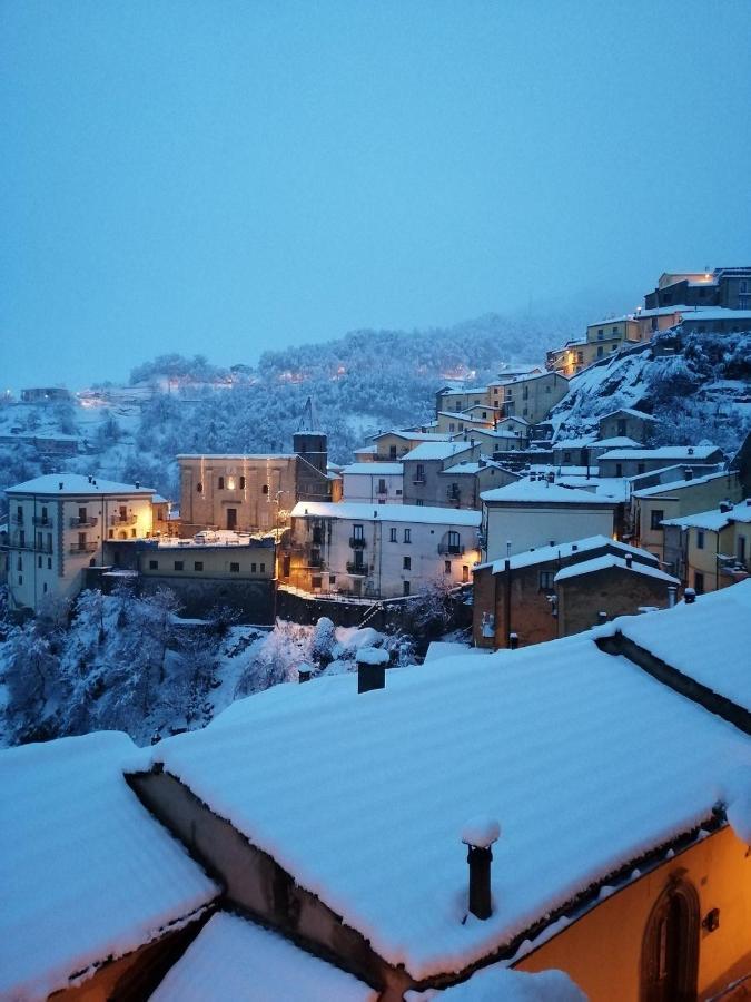 Al Cuore Del Borgo Castelmezzano Exterior foto